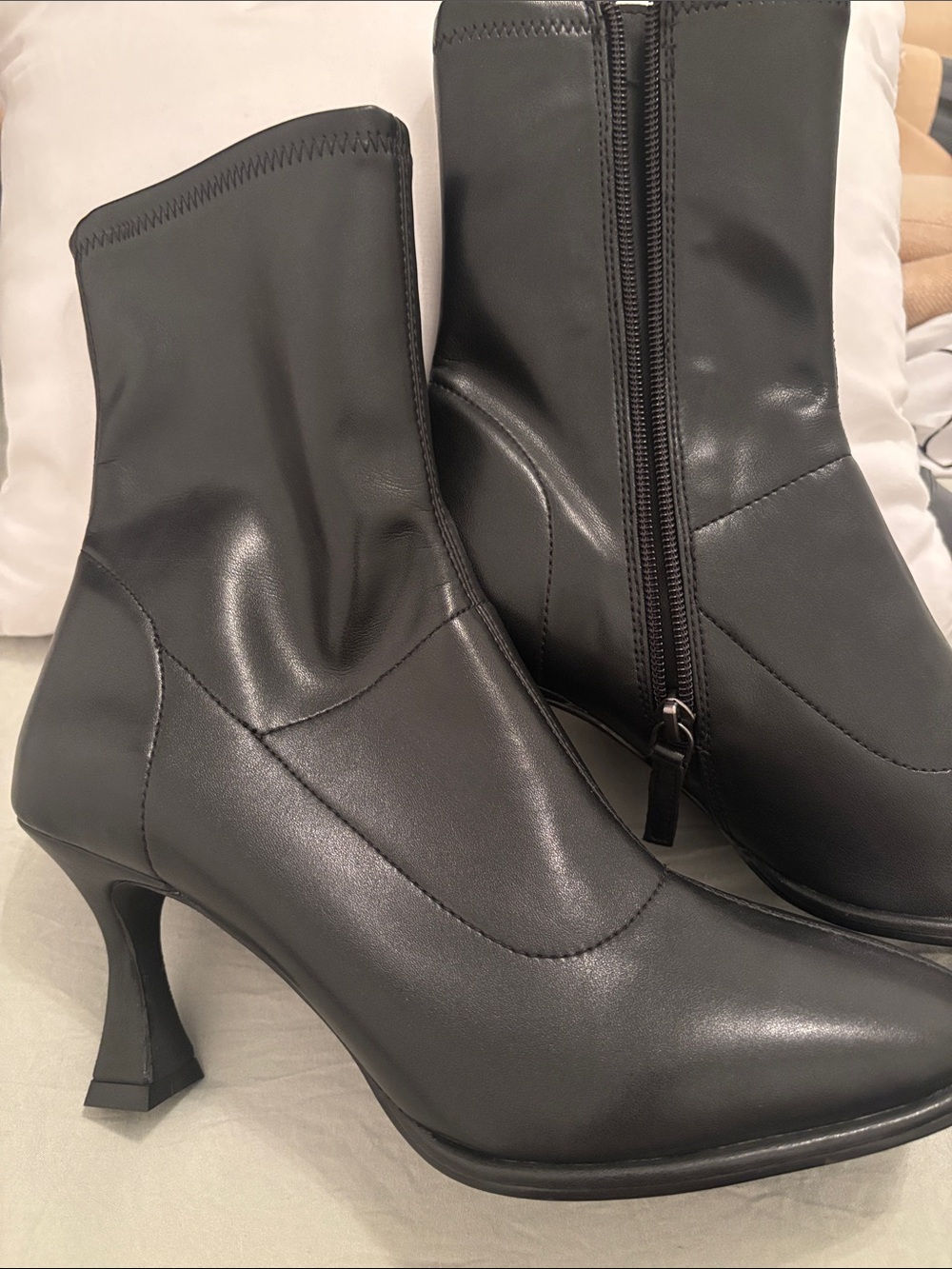 Seychelles Black Mid-Heel Ankle Boots